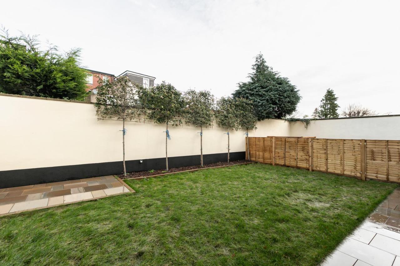 Skyvillion - London Enfield Chase Apartments With Parking & Wifi Εξωτερικό φωτογραφία