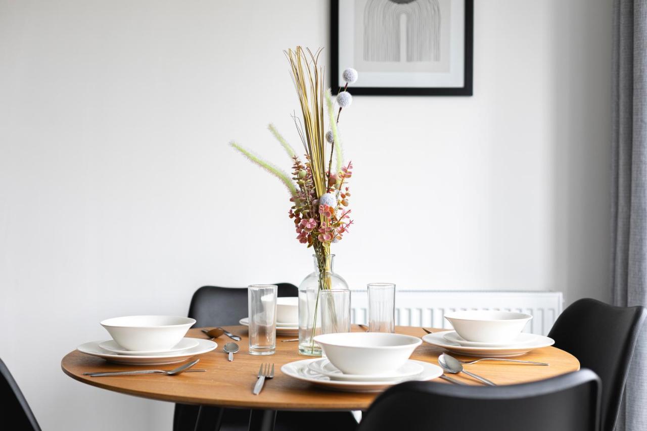 Skyvillion - London Enfield Chase Apartments With Parking & Wifi Εξωτερικό φωτογραφία