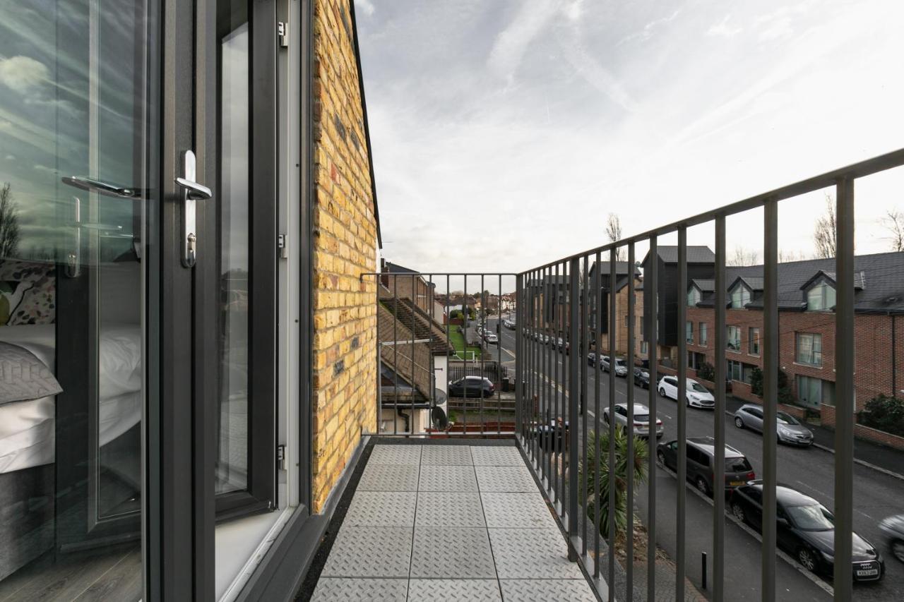 Skyvillion - London Enfield Chase Apartments With Parking & Wifi Εξωτερικό φωτογραφία