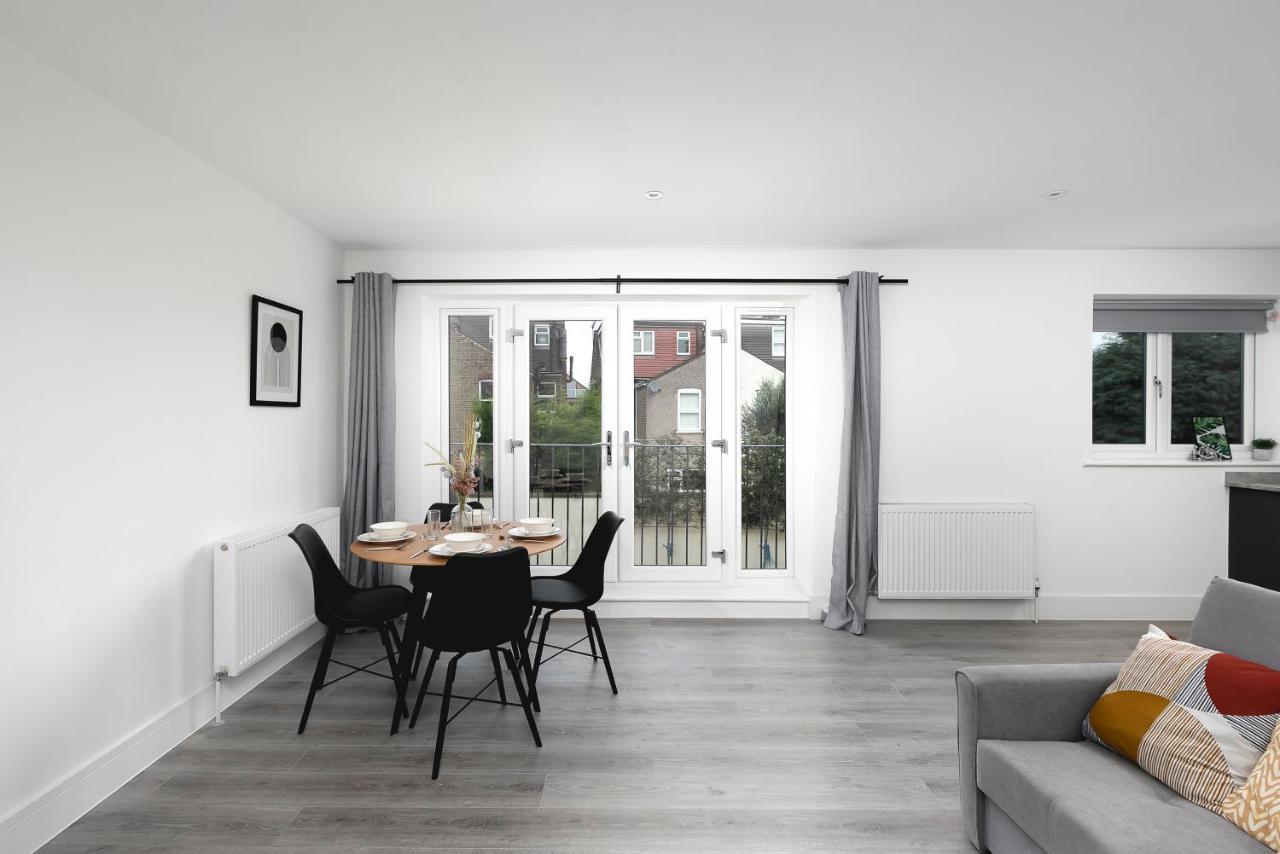 Skyvillion - London Enfield Chase Apartments With Parking & Wifi Εξωτερικό φωτογραφία