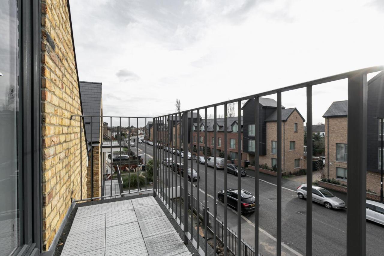 Skyvillion - London Enfield Chase Apartments With Parking & Wifi Εξωτερικό φωτογραφία