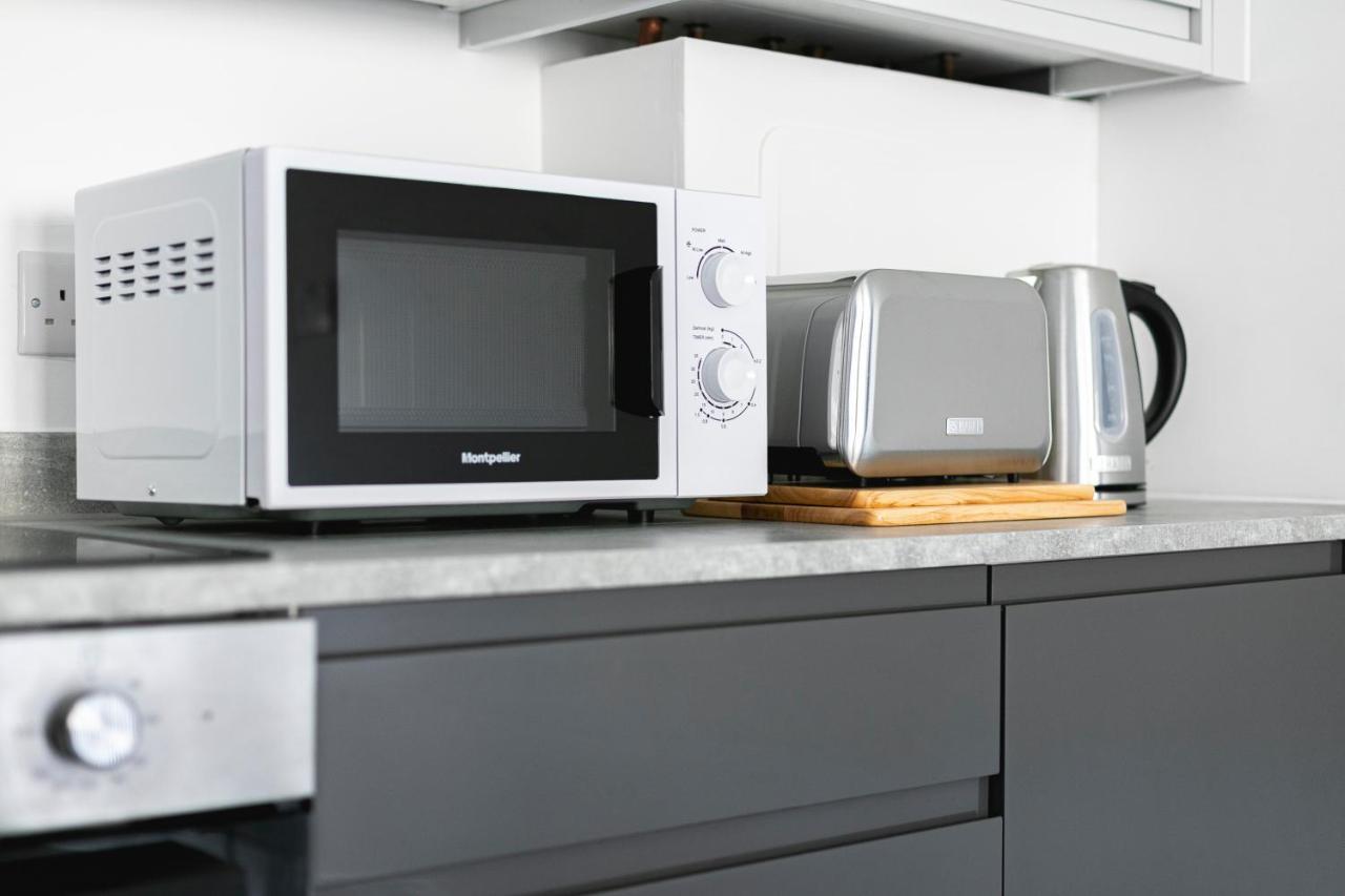 Skyvillion - London Enfield Chase Apartments With Parking & Wifi Εξωτερικό φωτογραφία