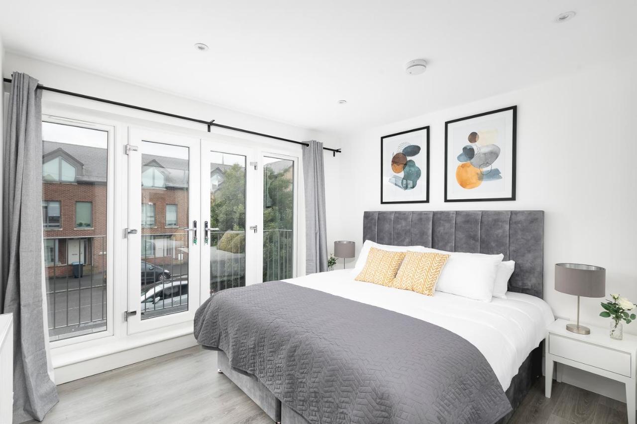 Skyvillion - London Enfield Chase Apartments With Parking & Wifi Εξωτερικό φωτογραφία