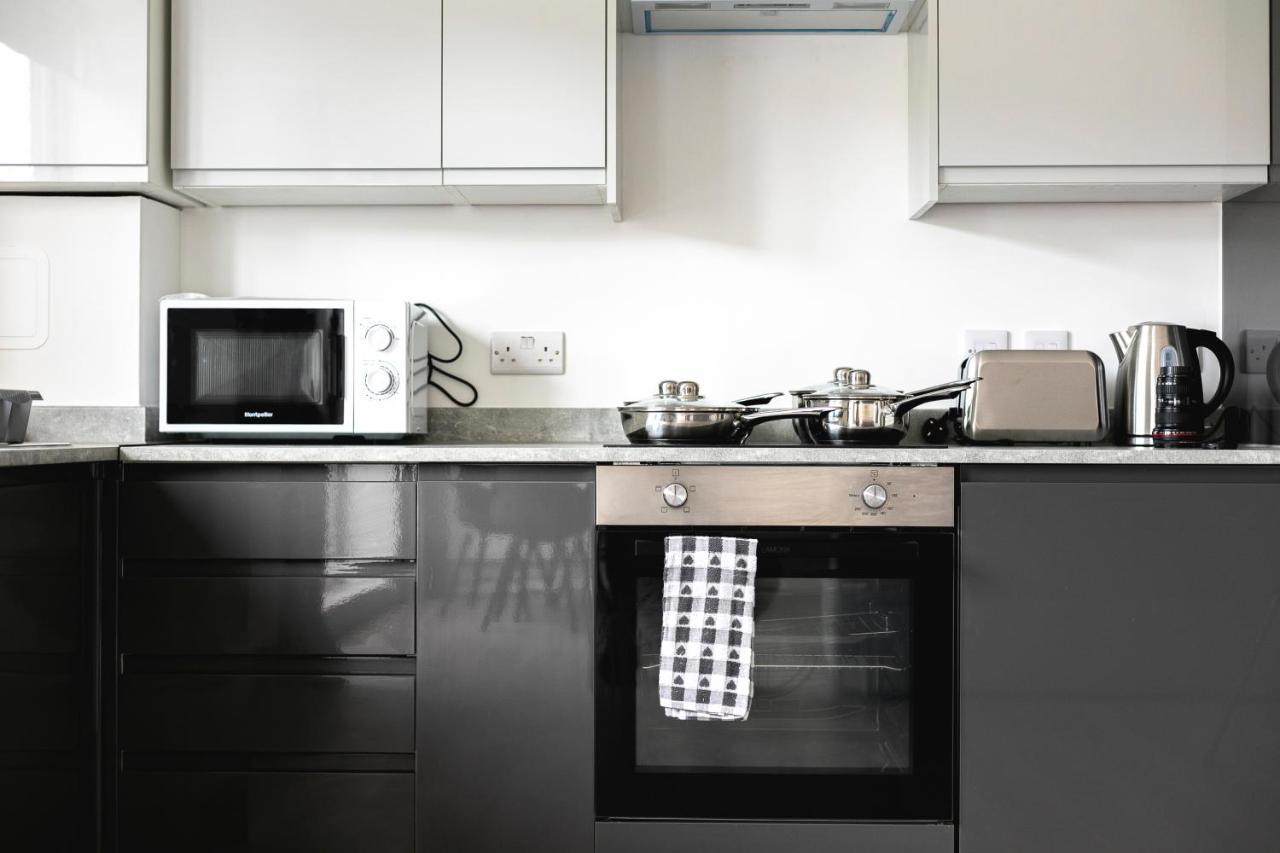Skyvillion - London Enfield Chase Apartments With Parking & Wifi Εξωτερικό φωτογραφία
