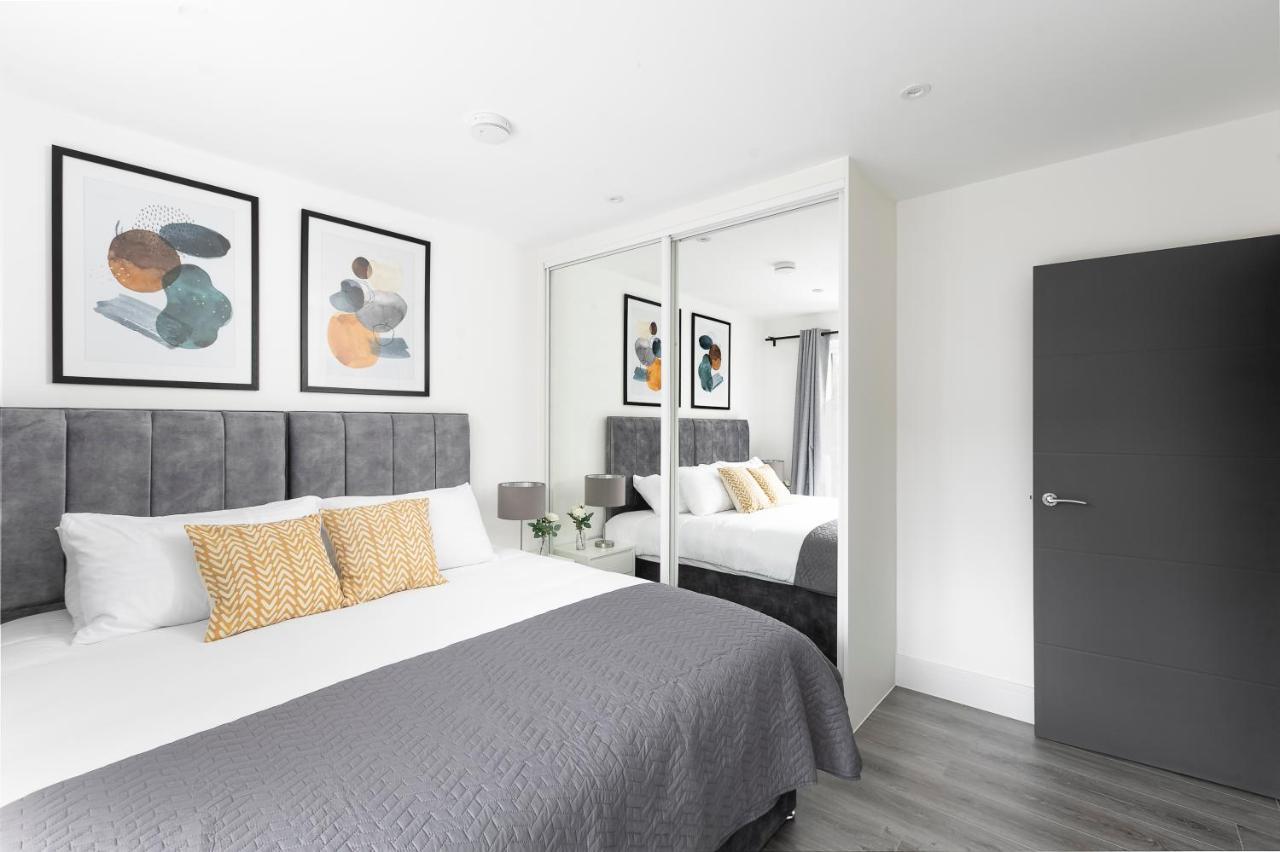 Skyvillion - London Enfield Chase Apartments With Parking & Wifi Εξωτερικό φωτογραφία