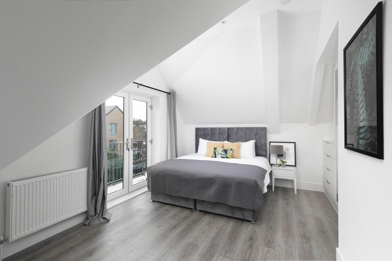 Skyvillion - London Enfield Chase Apartments With Parking & Wifi Εξωτερικό φωτογραφία