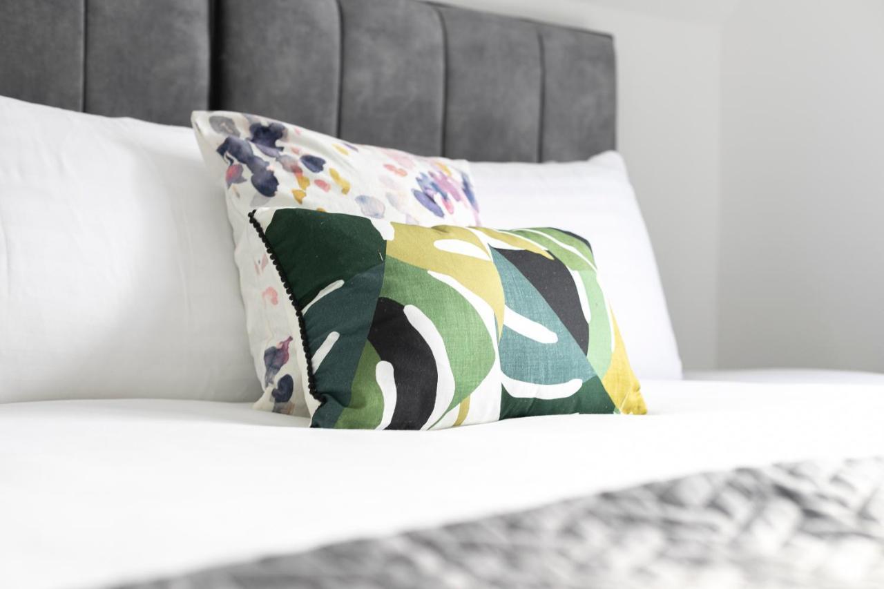 Skyvillion - London Enfield Chase Apartments With Parking & Wifi Εξωτερικό φωτογραφία